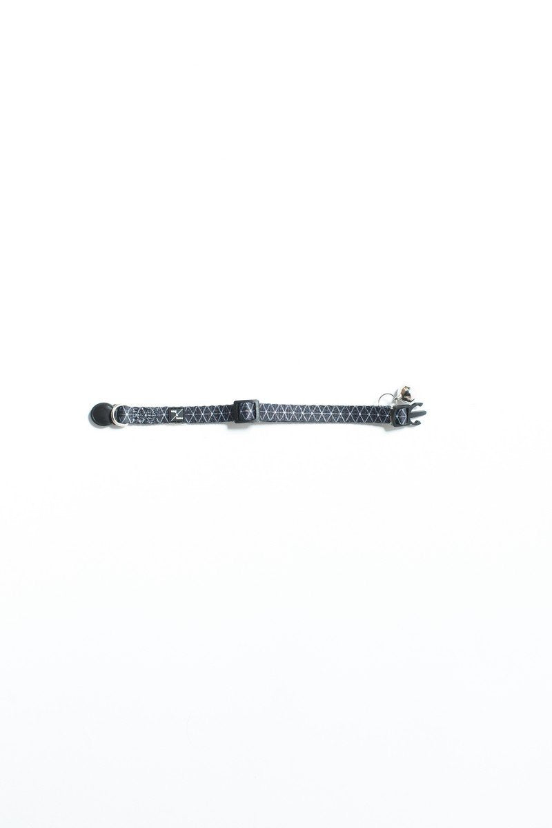 MOG AND BONE NEOPRENE CAT COLLAR PITCH TRIANGLE Our Outlet